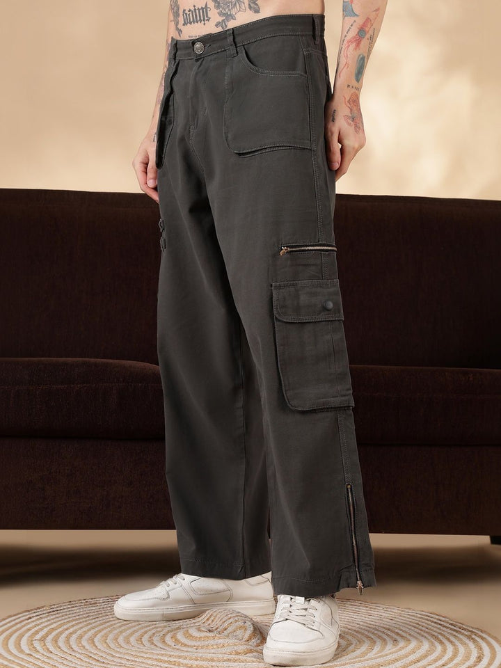 Eszett Men Easy Wash Cargos Seluar