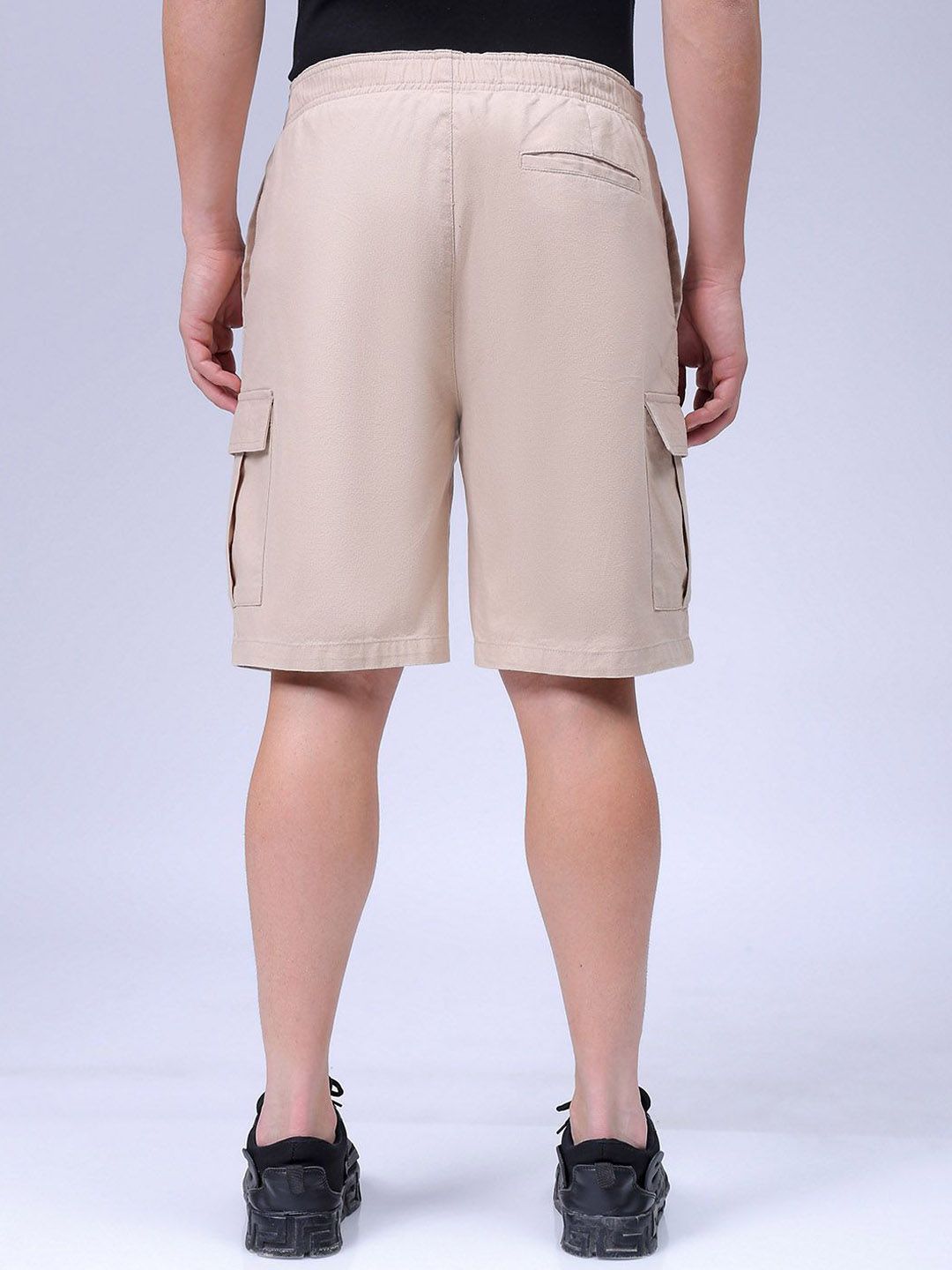The Indian Garage Co Men Relaxed Fit Utility Pure Cotton Cargo Shorts