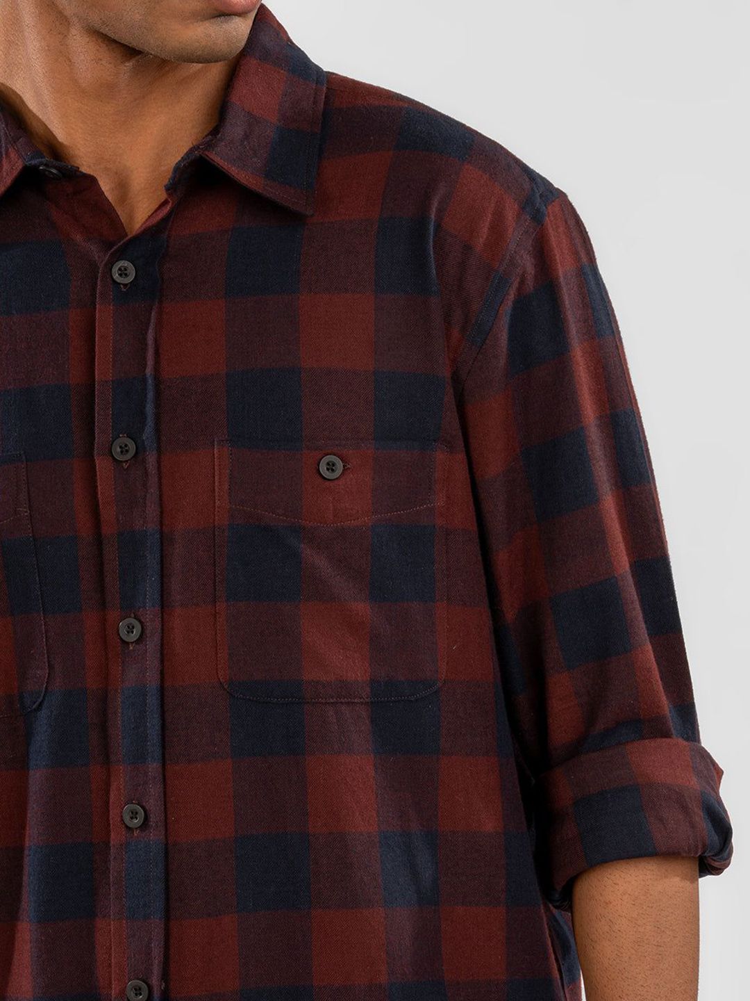Eszett Men Buffalo Checked Spread Collar Baju Kasual