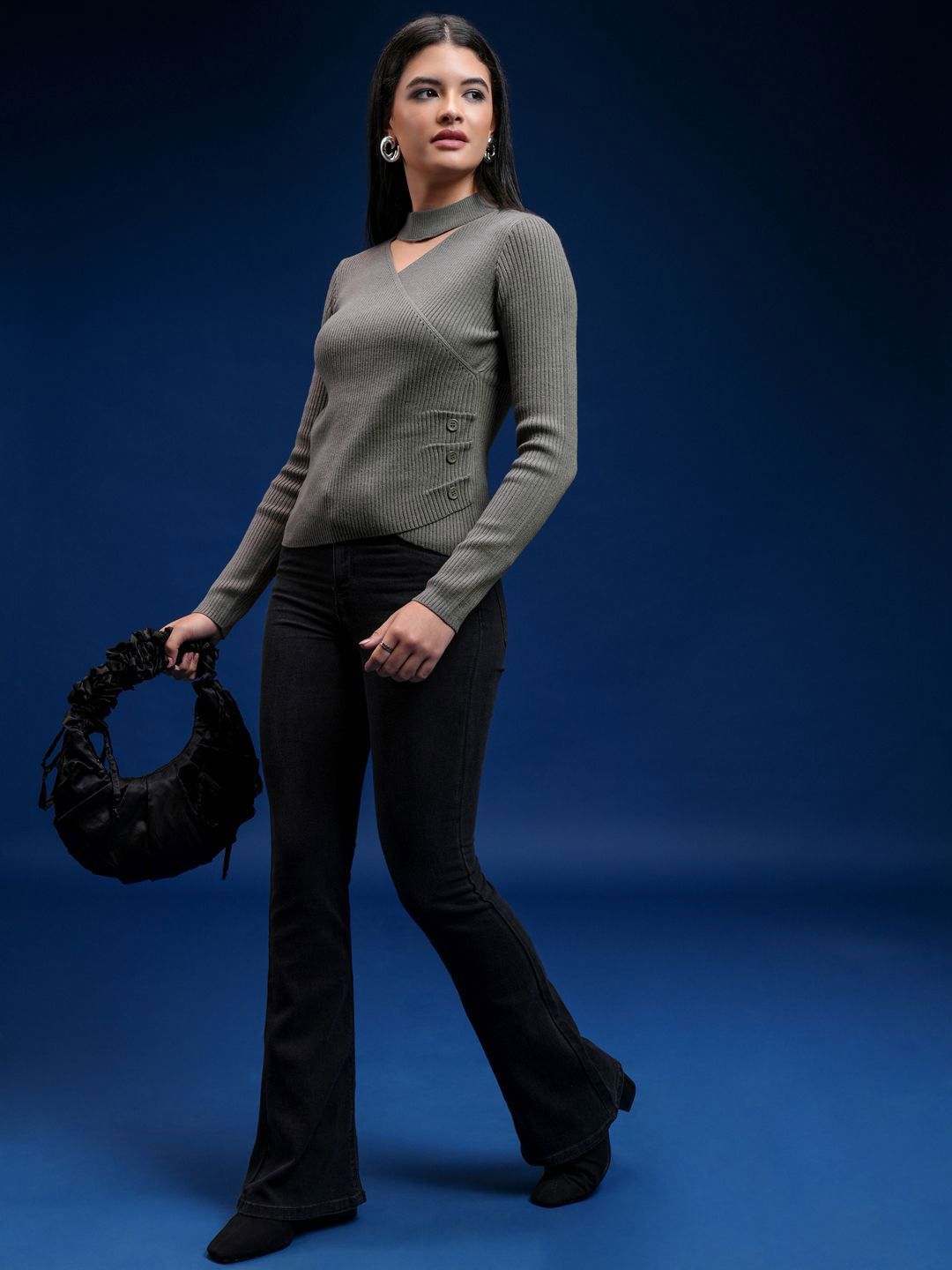 Tokyo Talkies Women V-Neck Long Sleeves Pullover