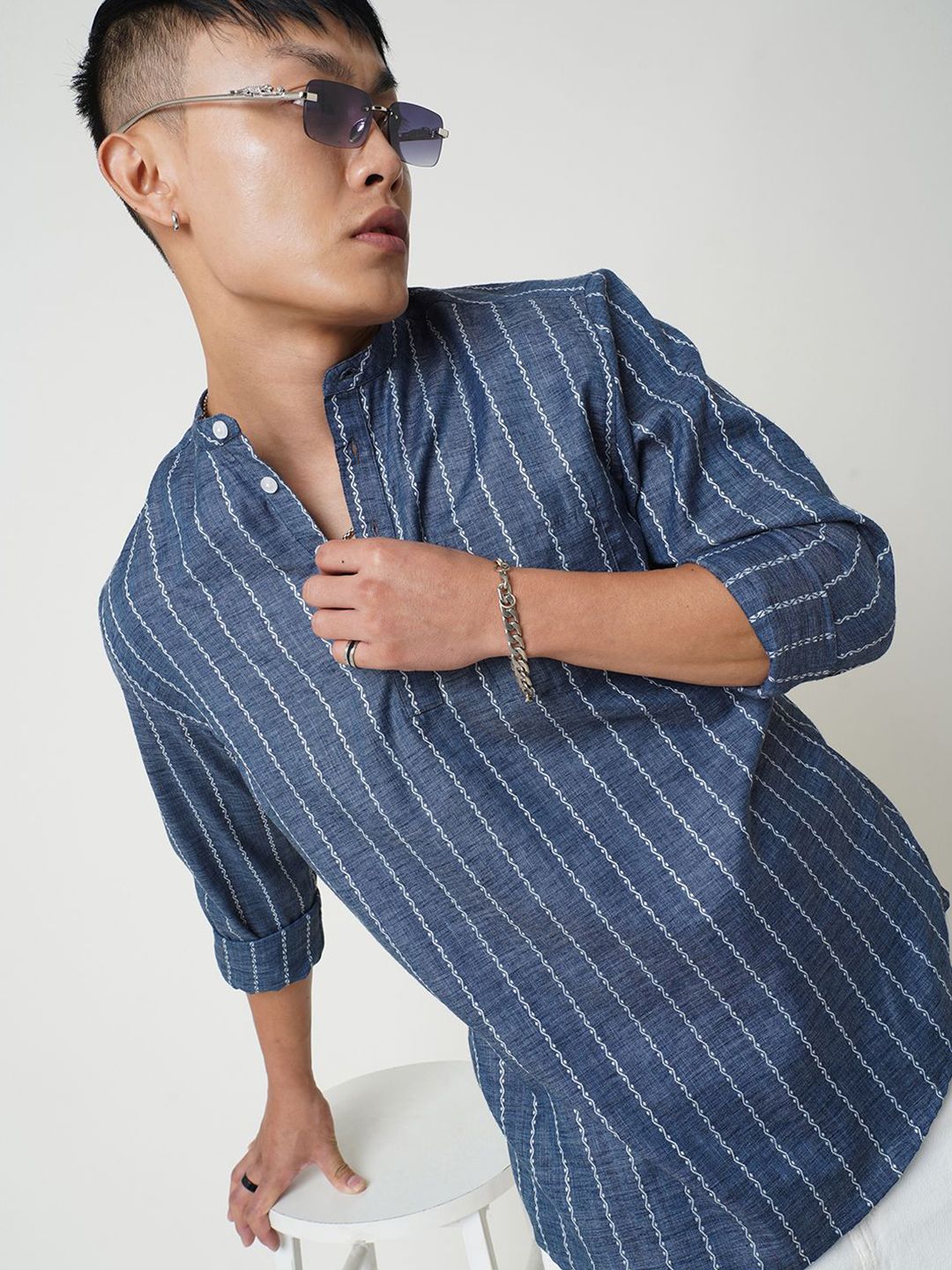 VASTRADO Striped Mandarin Collar Dobby Weave Cotton Short Kurta