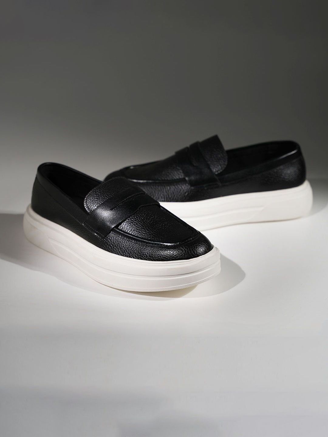 MONKSTORY Sneakers Slip-On Chunky Luxe - Hitam Diraja