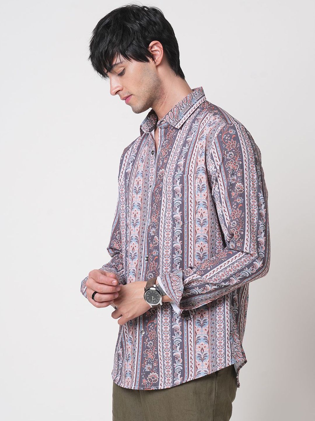 VASTRADO Men Classic Slim Fit Opaque Printed Casual Shirt