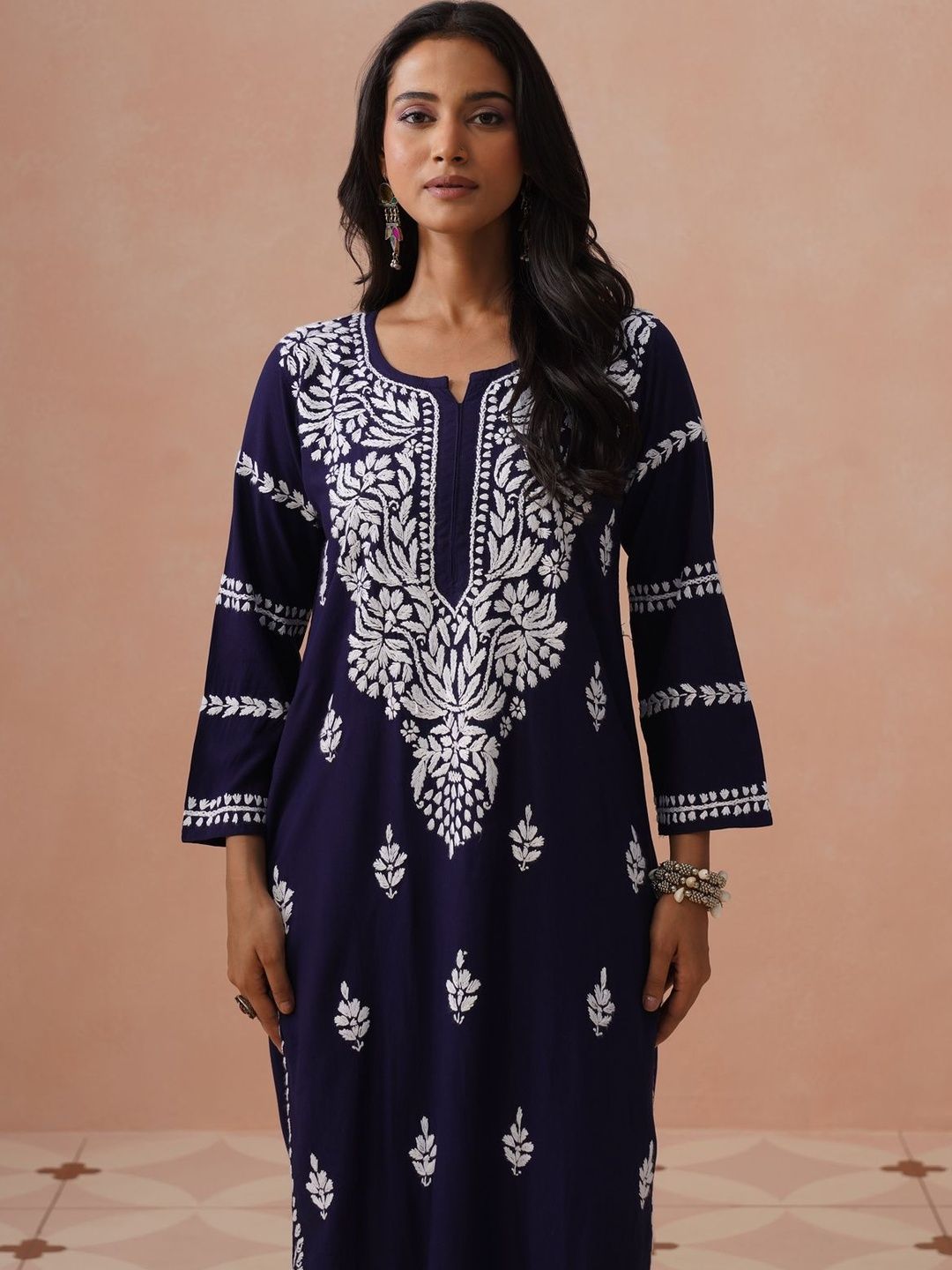 Rumah Wanita Chikankari Motif Etnik Sulam Benang Kerja Cetakan Indie Kurta