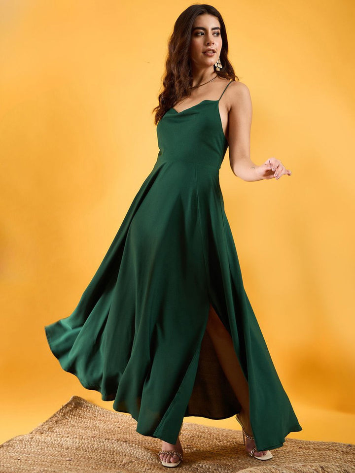 Berrylush Women Solid Shoulder Straps Maxi Dress