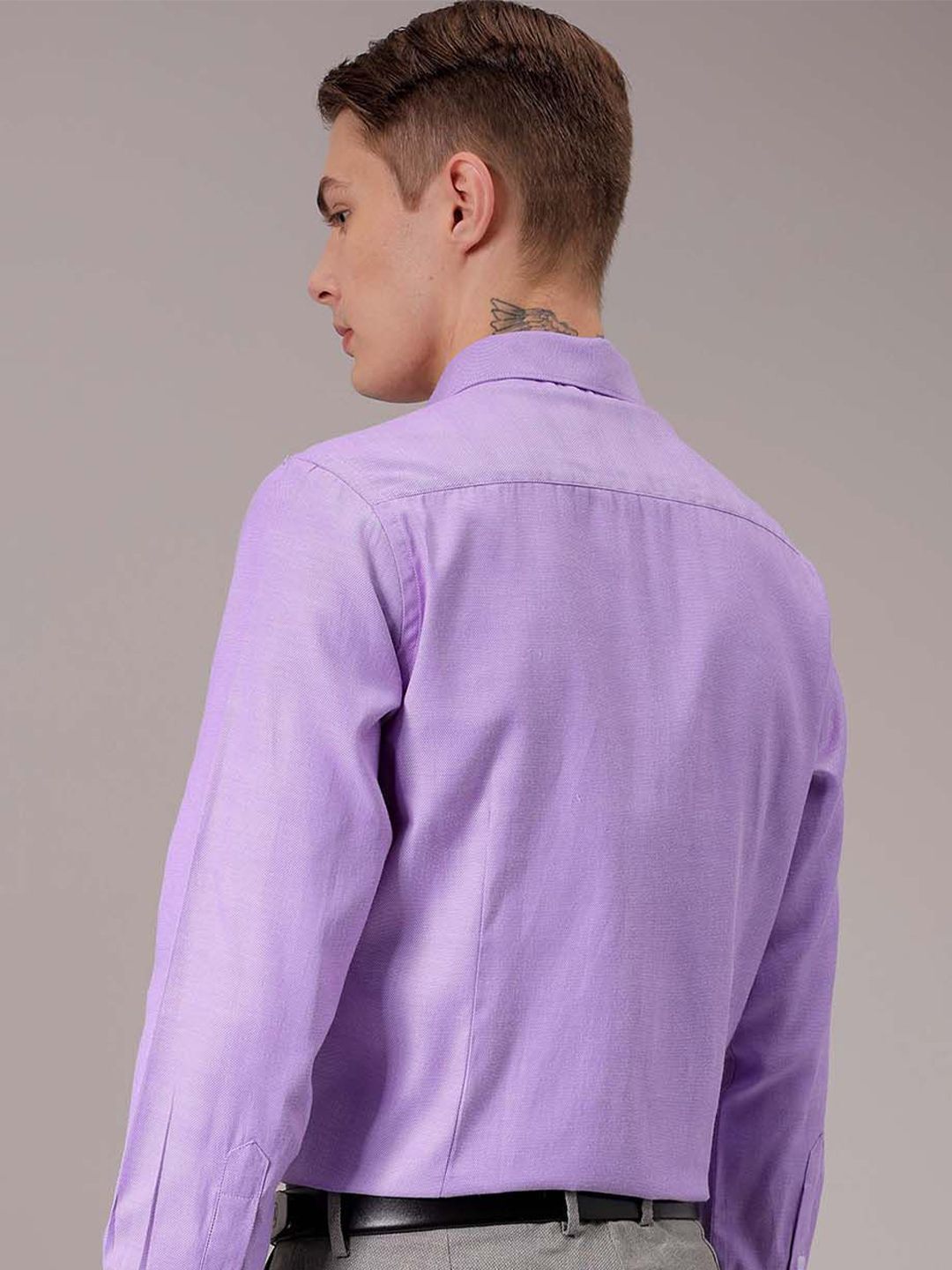 The Indian Garage Co. X Luxe Men Spread Collar Solid Slim Fit Formal Shirt
