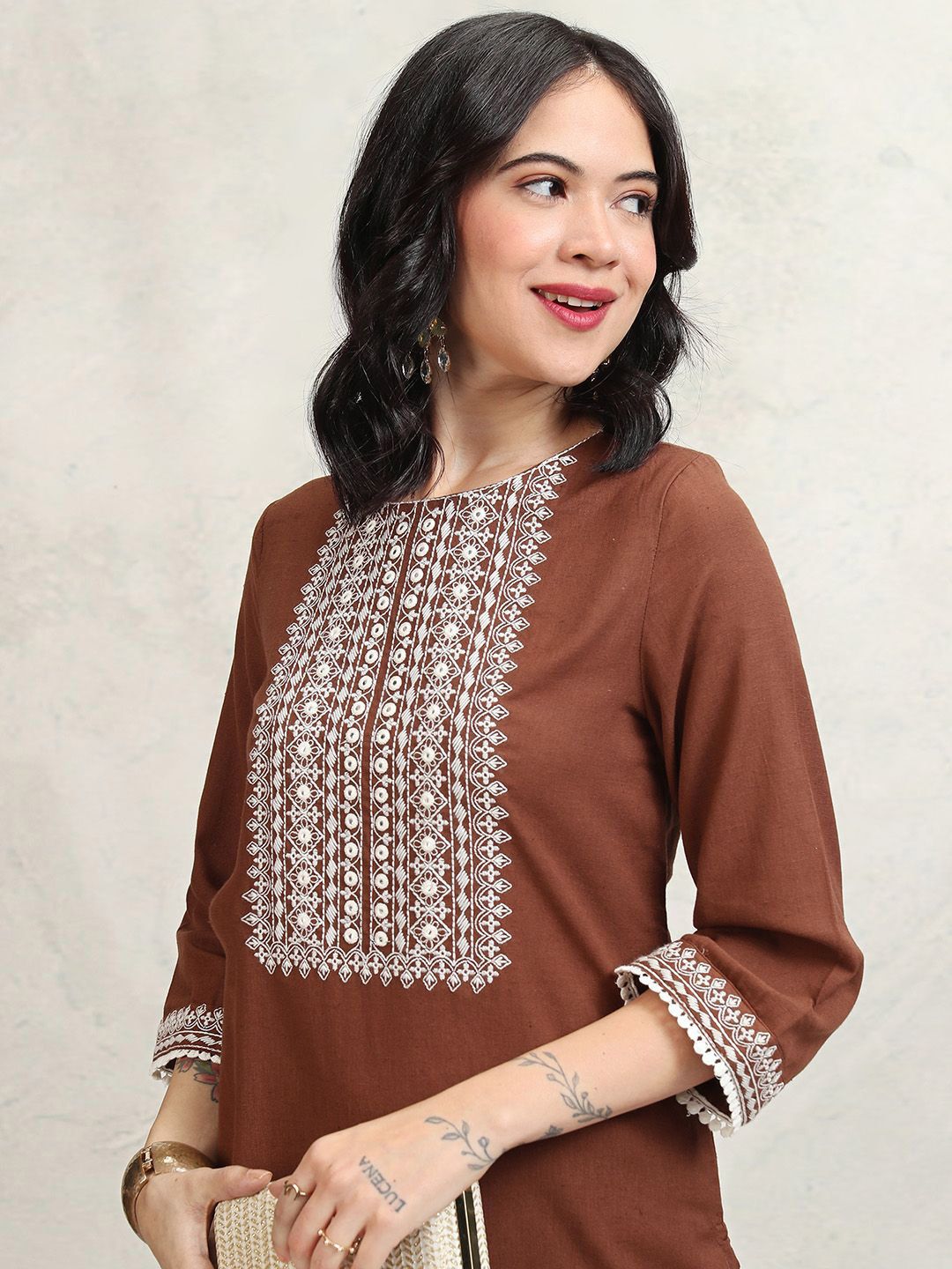 Vishudh Women Embroidered Regular Kurta with Trousers