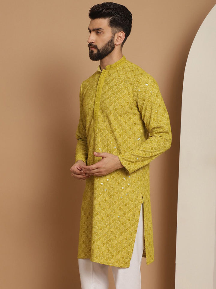 Kurta Kerja Benang Motif Etnik Hijau Lelaki Anouk
