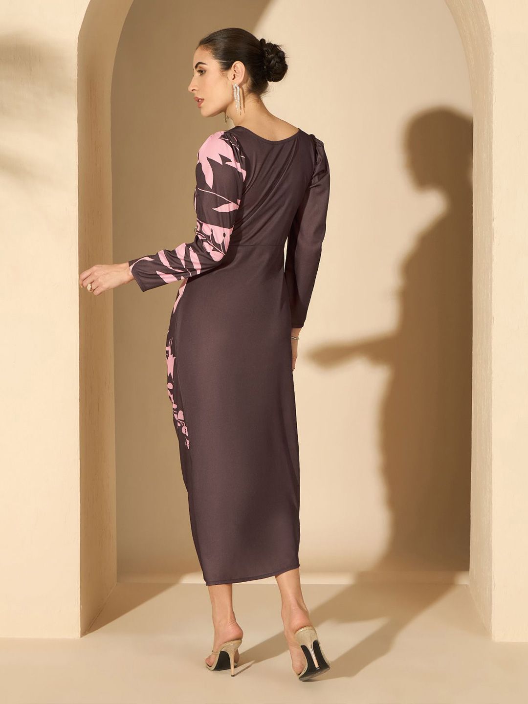 Antheaa Printed Puff Sleeve Sheath Midi Dress