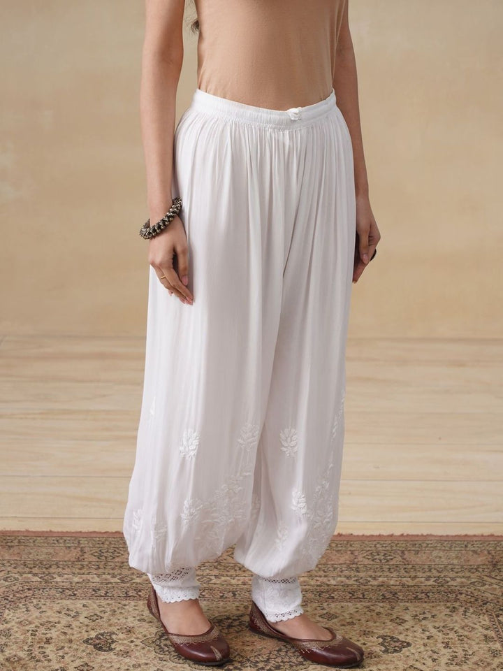 House of Chikankari Women Embroidered Relaxed Jodhpuris Trousers