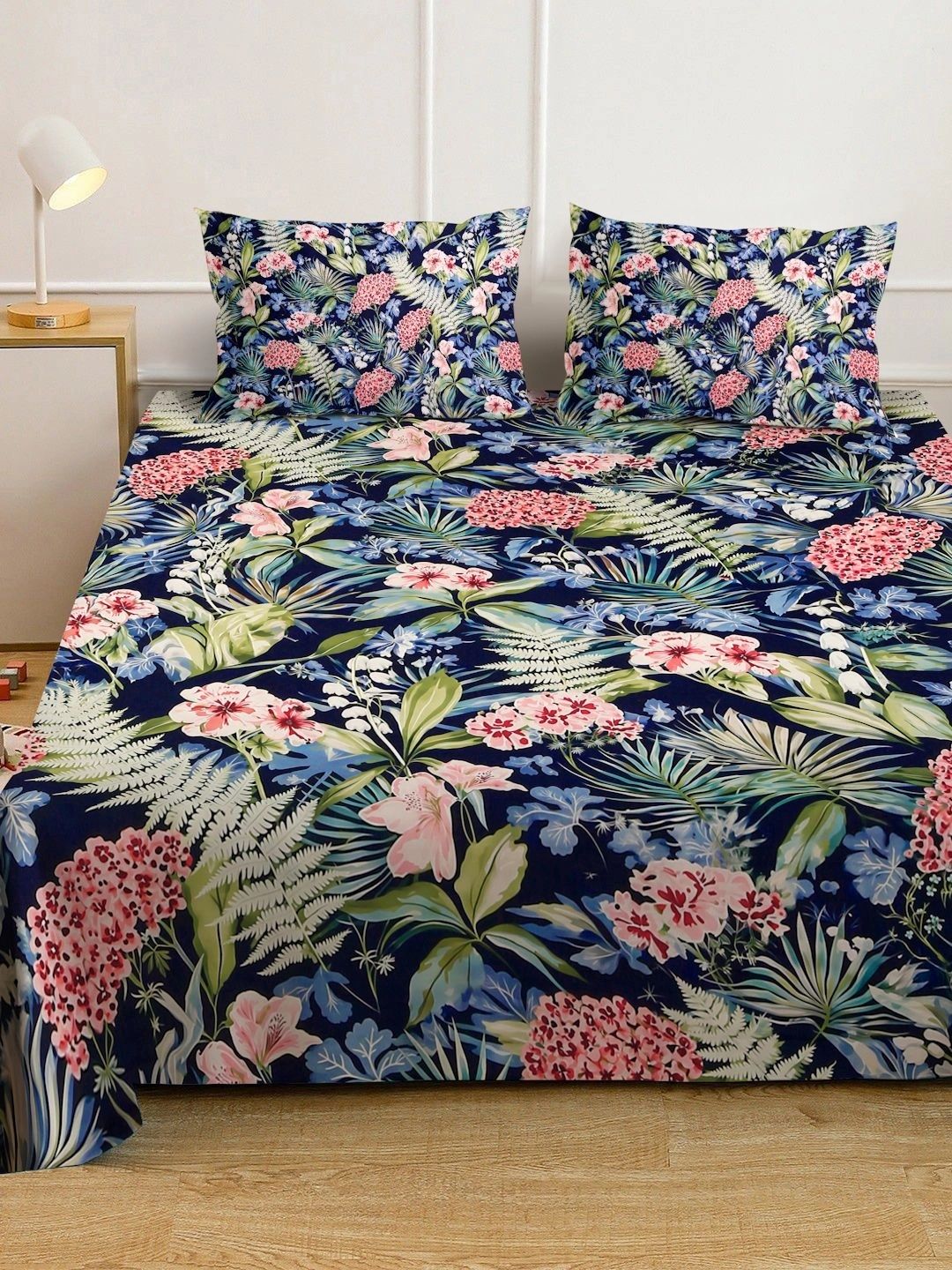 KLOTTHE Blue & Green Floral 300 TC King Bedsheet with 2 Pillow Covers