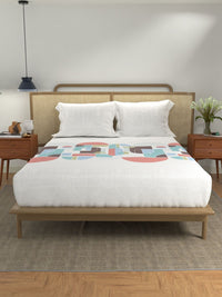 URBAN SPACE Peach-Coloured Geometric Cotton 144 TC Queen Bedsheet With 2 Pillow Covers