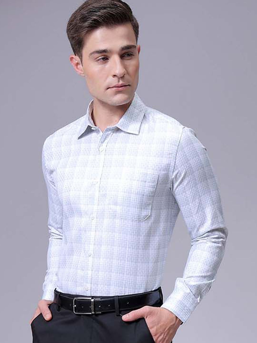 The Indian Garage Co. X Luxe Men Slim Fit Cutaway Collar Checked Formal Shirt