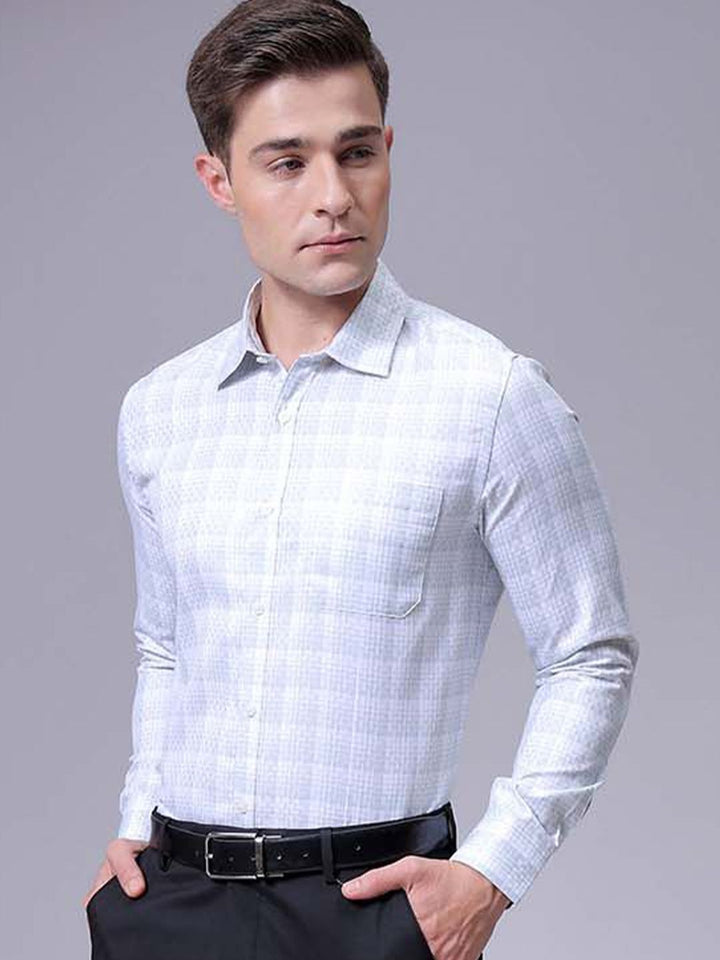 The Indian Garage Co. X Luxe Men Slim Fit Cutaway Collar Checked Formal Shirt