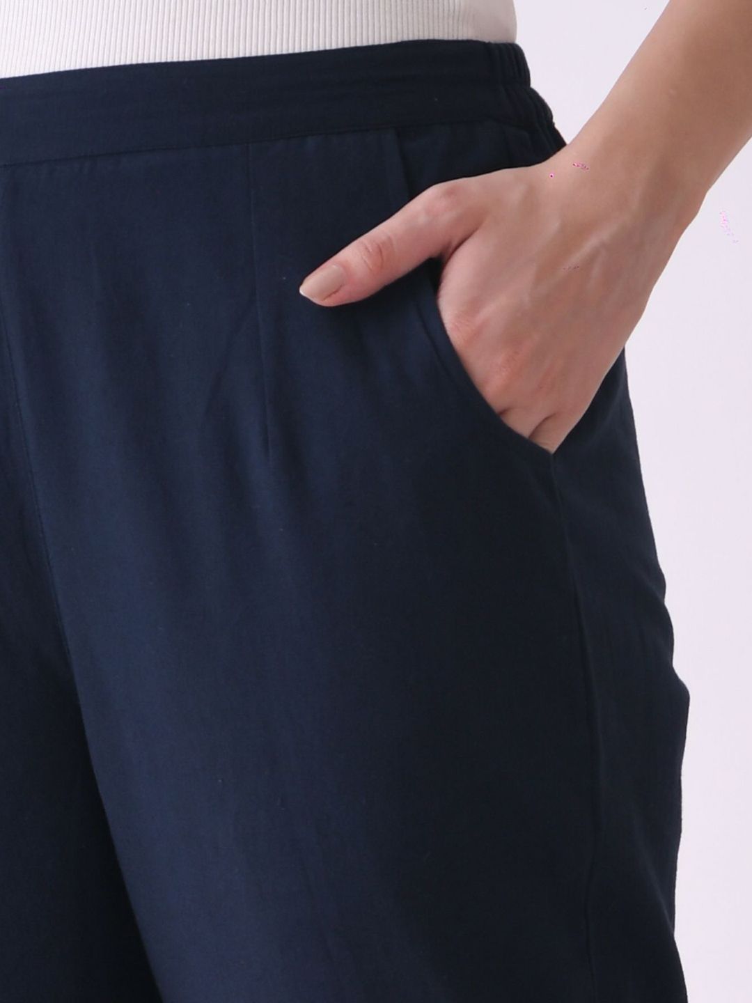 Rustorange Women Pure Cotton Mid-Rise Trouser
