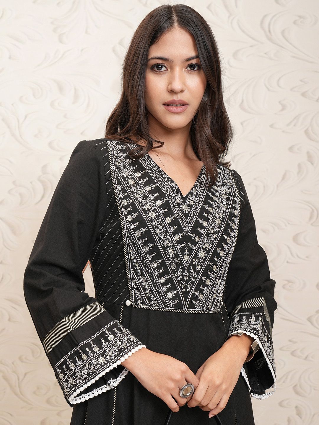 Vishudh Floral Embroidered Panelled Sequinned Pure Cotton Kurta With Trousers