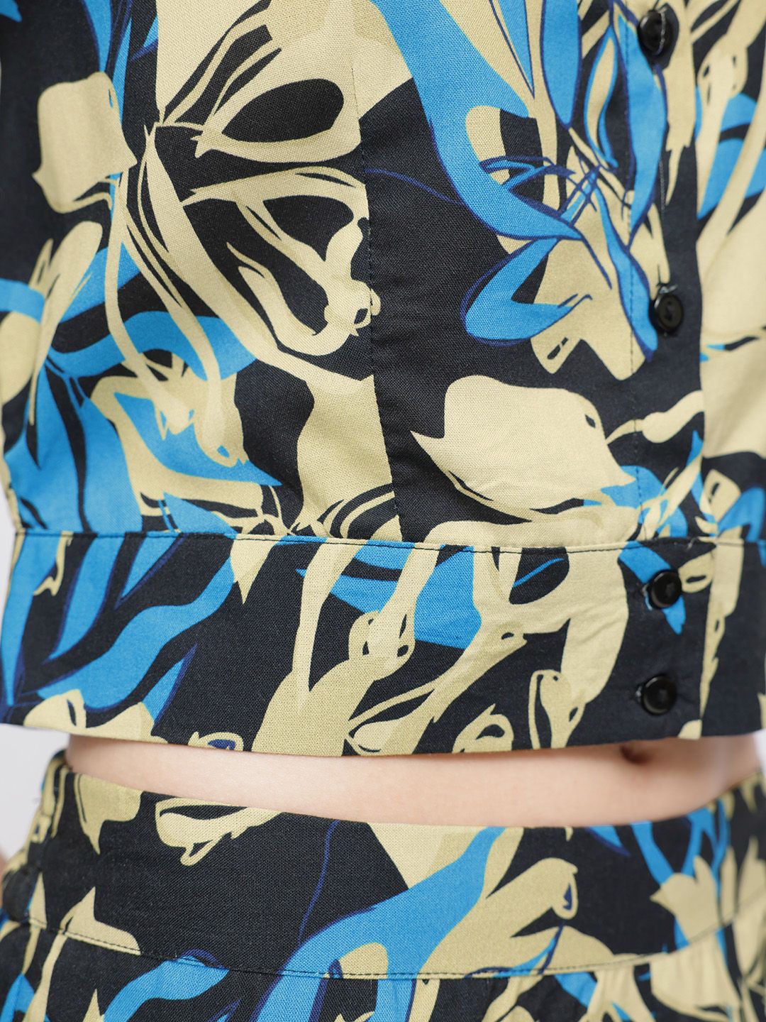 DressBerry Floral Daze Retro Boxy Crop Shirt