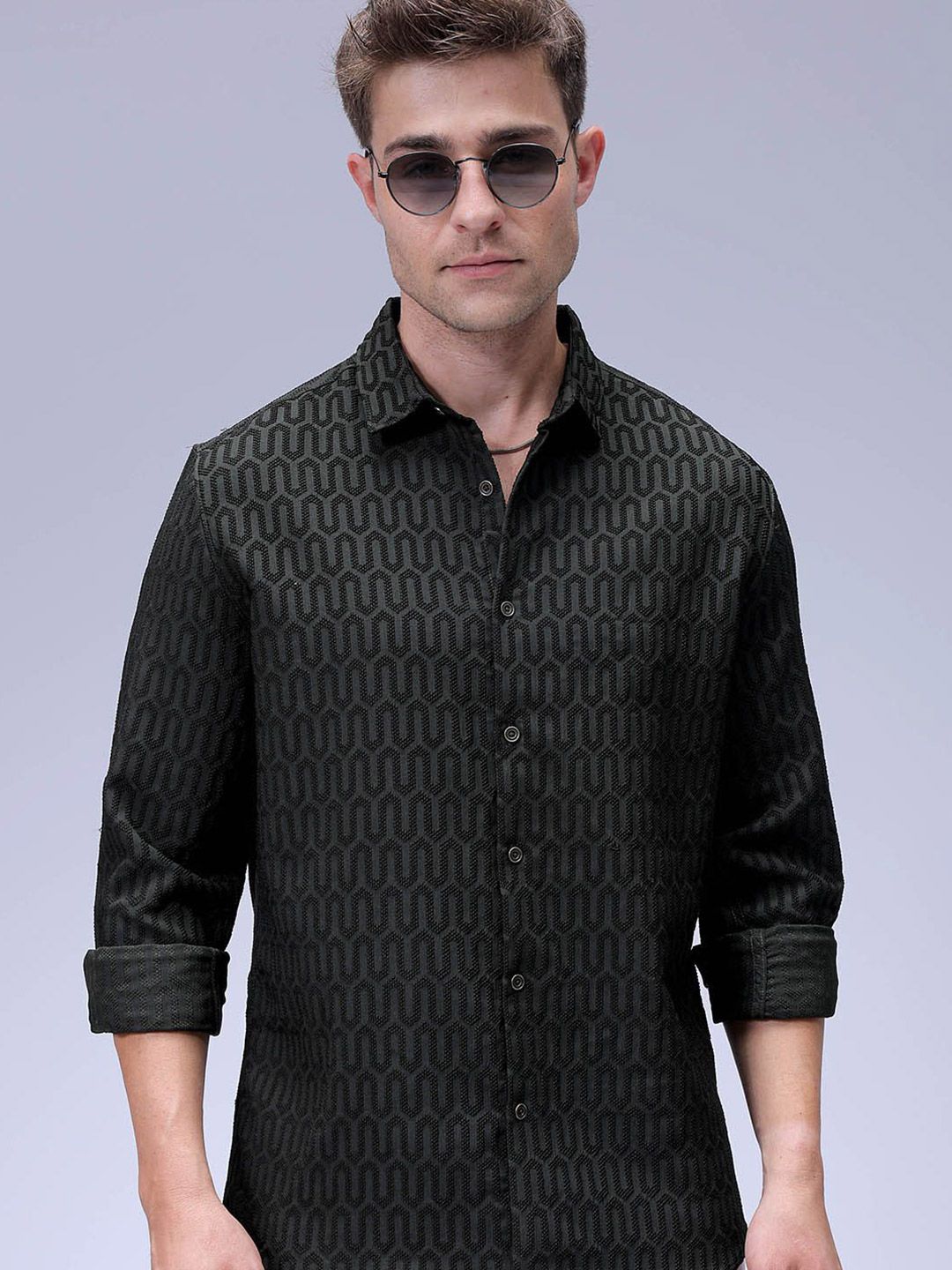 The Indian Garage Co Men Regular Fit Textured Jacquard Resortwear Shirt