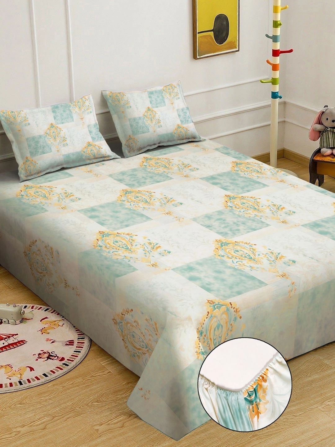 KLOTTHE Green Geometric Printed Fitted 400 TC King 7D Bedsheet with 2 Pillow Covers