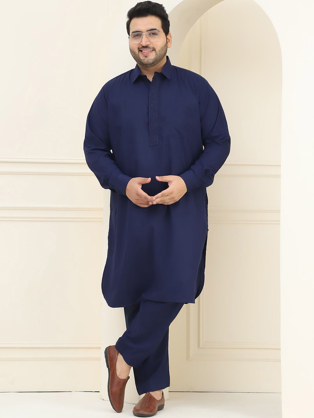 SOJANYA PLUS Shirt Collar Regular Straight Kurta with Salwar