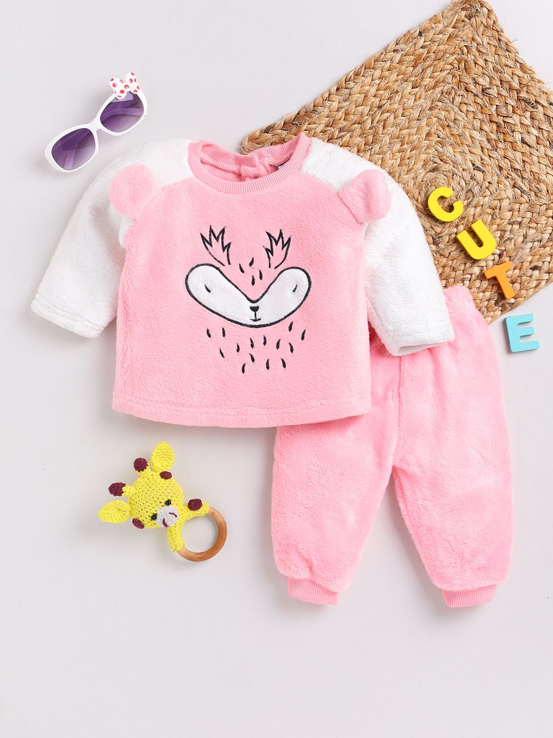 Moms Love Infant Girls Embroidered Sweatshirt With Joggers