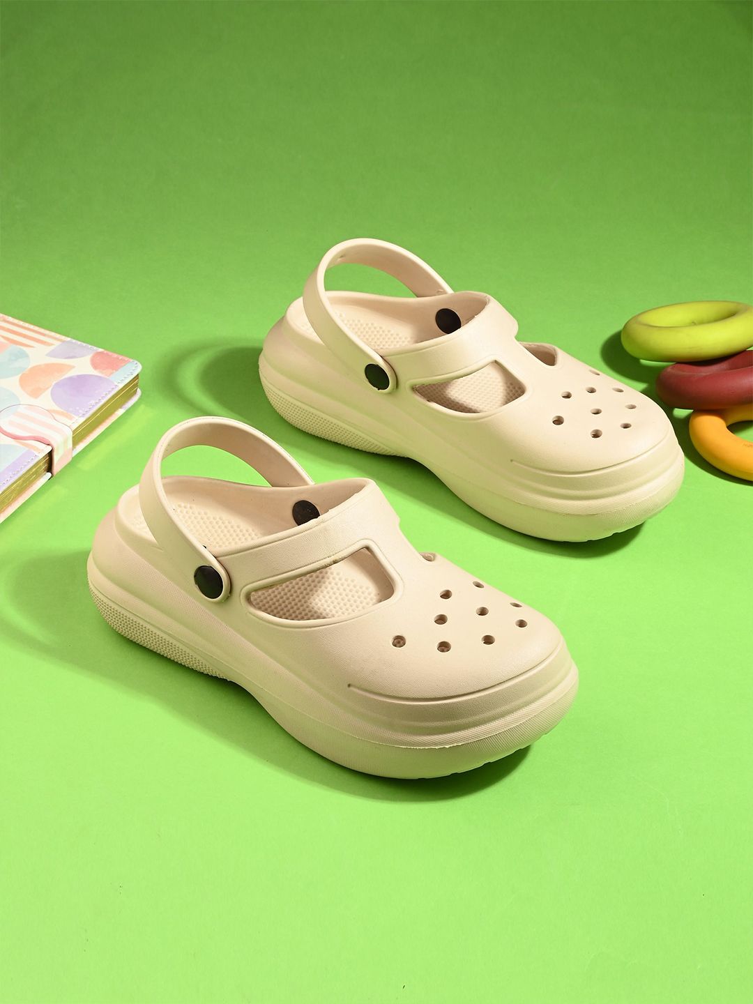HRX by Hrithik Roshan Women Rubber Clogs