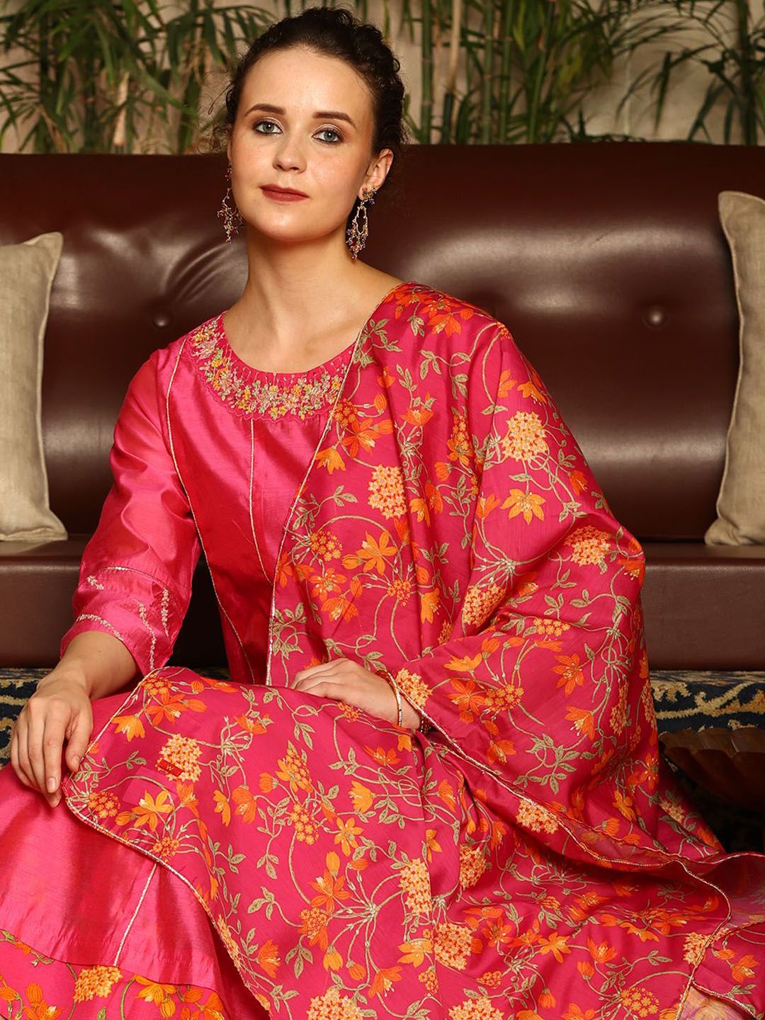 W Women Floral Embroidered Regular Thread Work Kurta with Trousers & With Dupatta