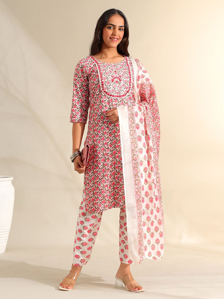 Mamicha Women Floral Printed Regular Mirror Work Pure Cotton Kurta with Trousers & With Dupatta