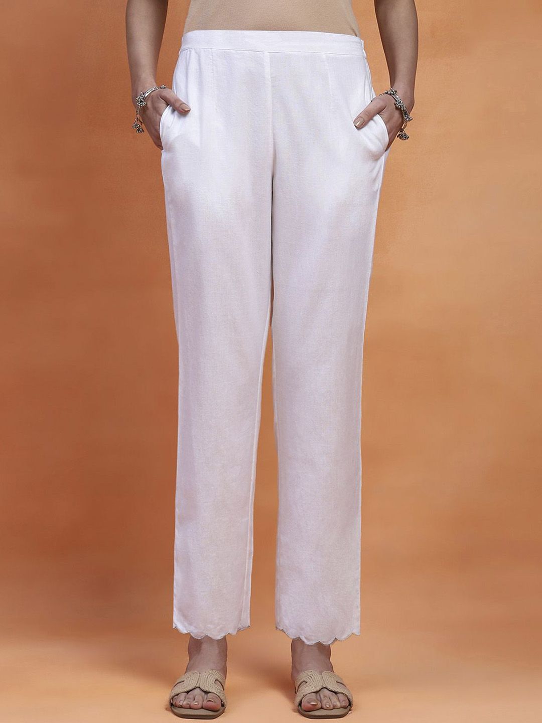 House of Chikankari Women White Cotton Solid Seluar