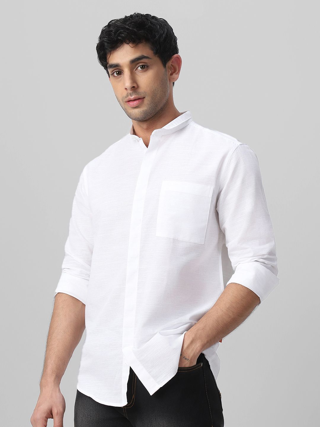 Urbano Fashion Men Club Collar Solid Cotton Casual Shirt