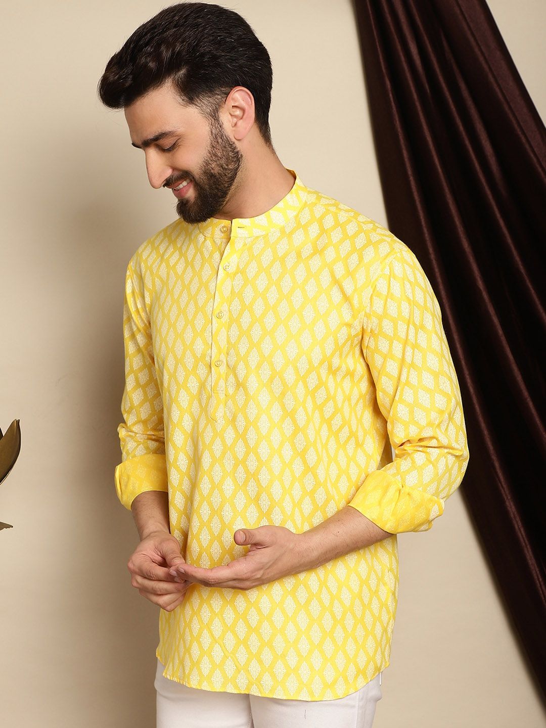Anouk Yellow Floral Printed Cotton Linen Straight Short Kurta