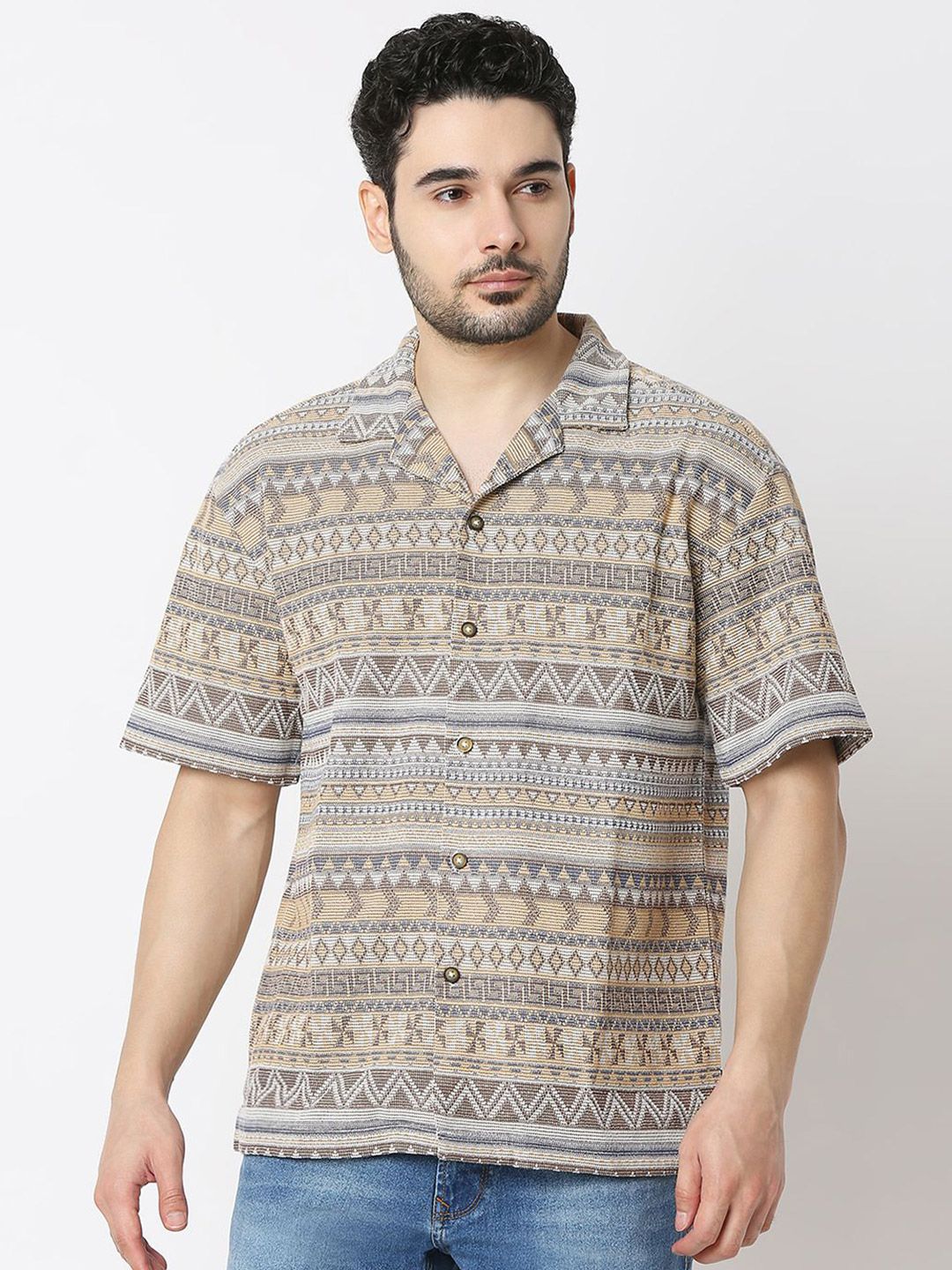 SPYKAR Men Relaxed Fit Cuban Collar Geometric Printed Cotton Casual Shirt