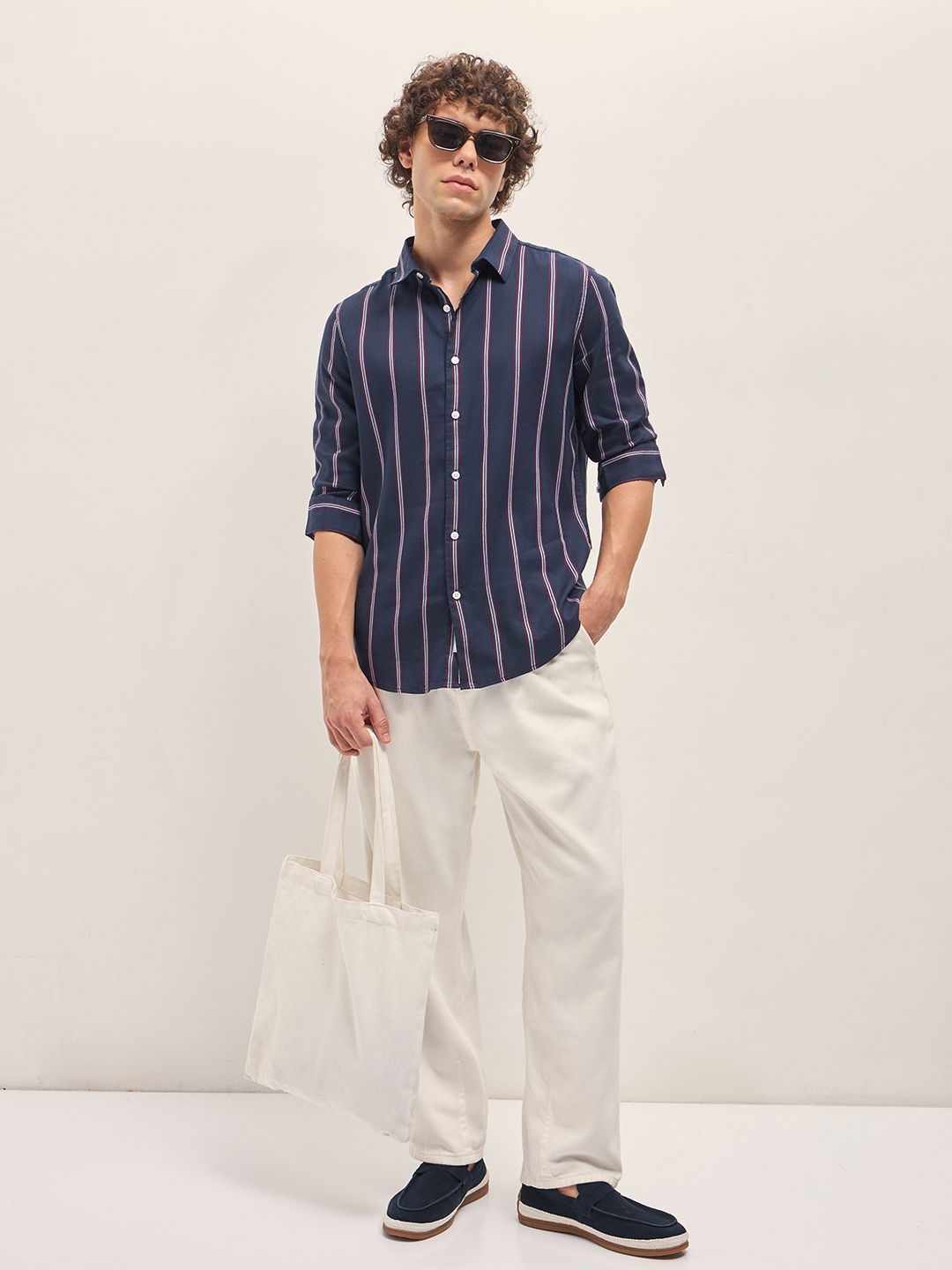 THE BEAR HOUSE Men Spread Collar Vertical Striped Cotton Slim Fit Casual Shirt