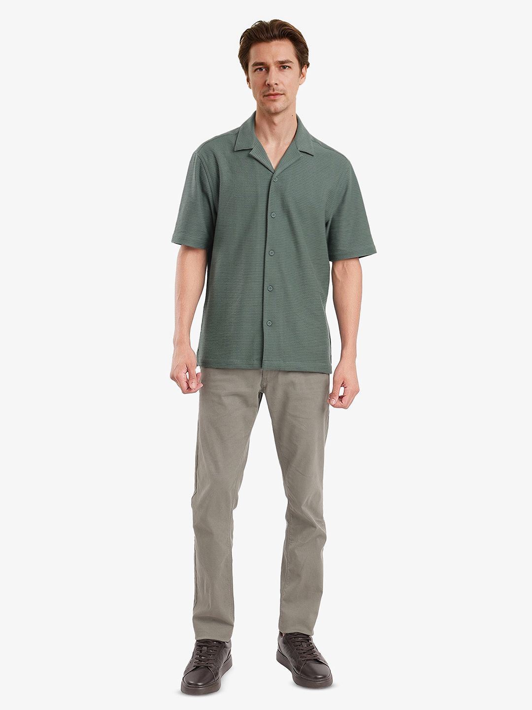RARE RABBIT Men Comfort Spread Collar Textured Cotton Boxy Casual Shirt