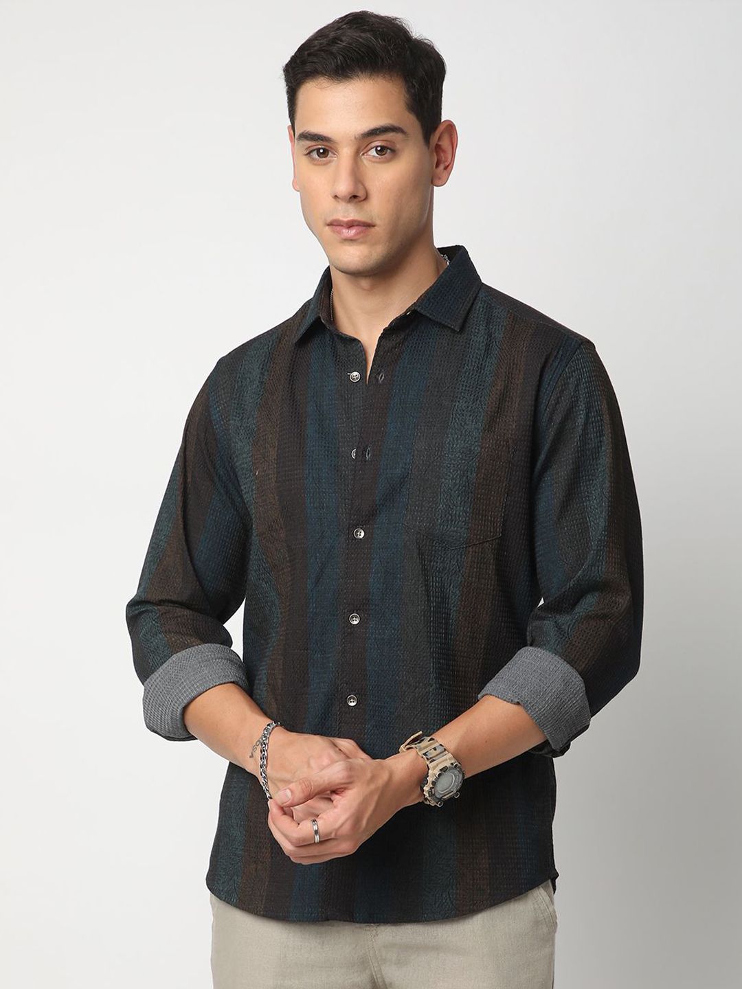 VASTRADO Men Classic Vertical Striped Slim Fit Casual Shirt