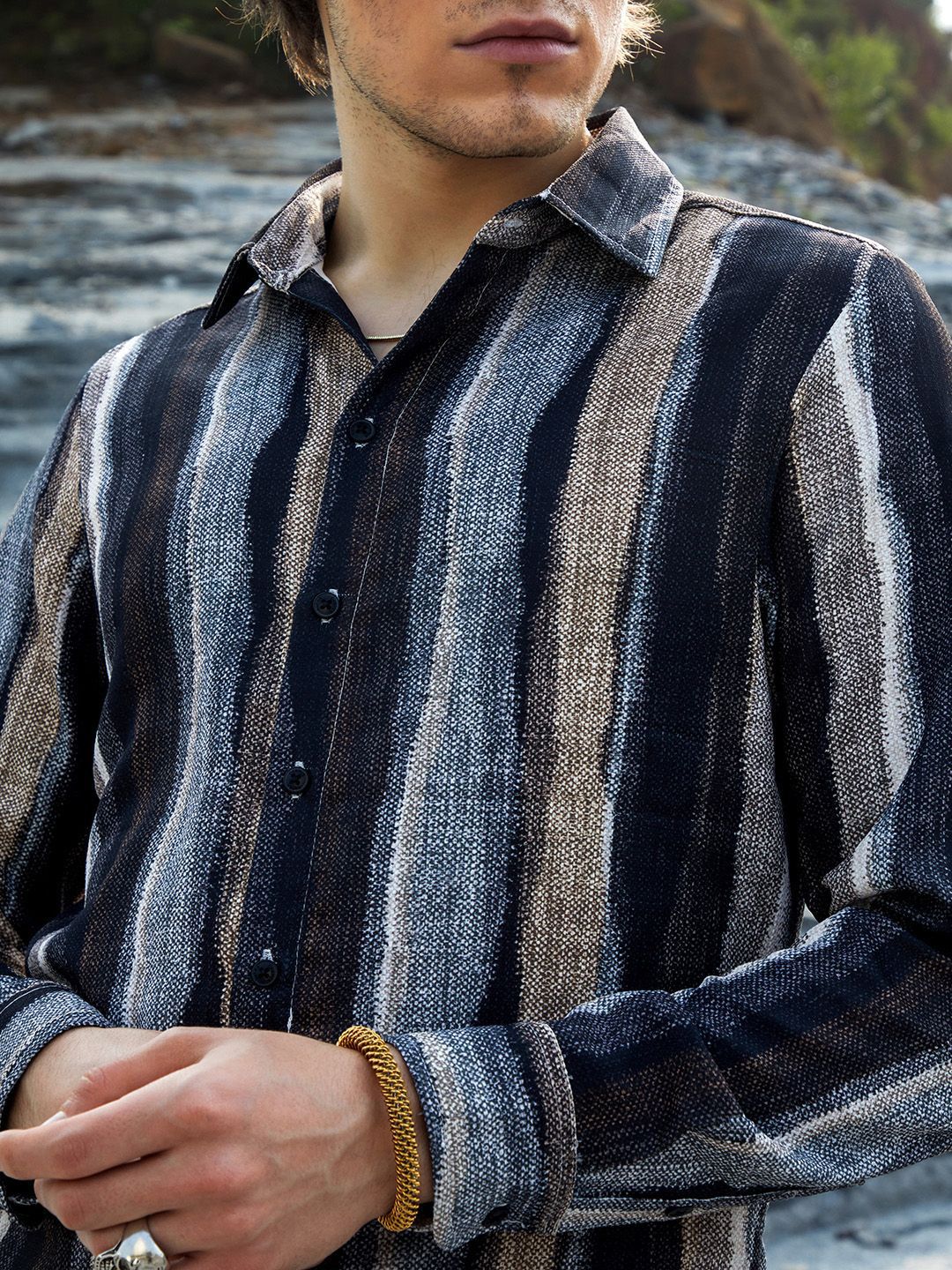 Campus Sutra Men Comfort Striped Casual Shirt