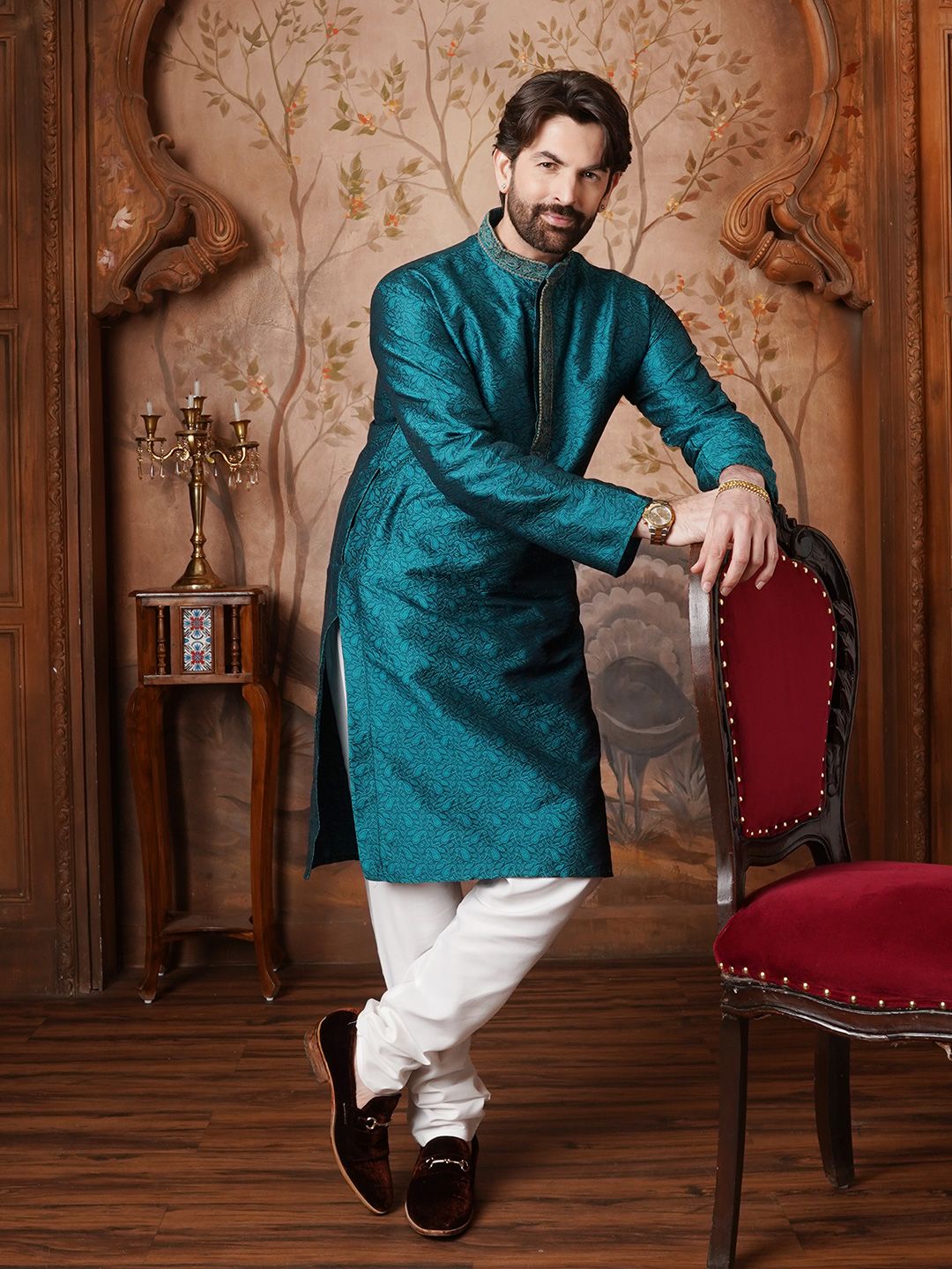 SOJANYA Paisley Woven Design Mandarin Collar Straight Kurta With Churidar