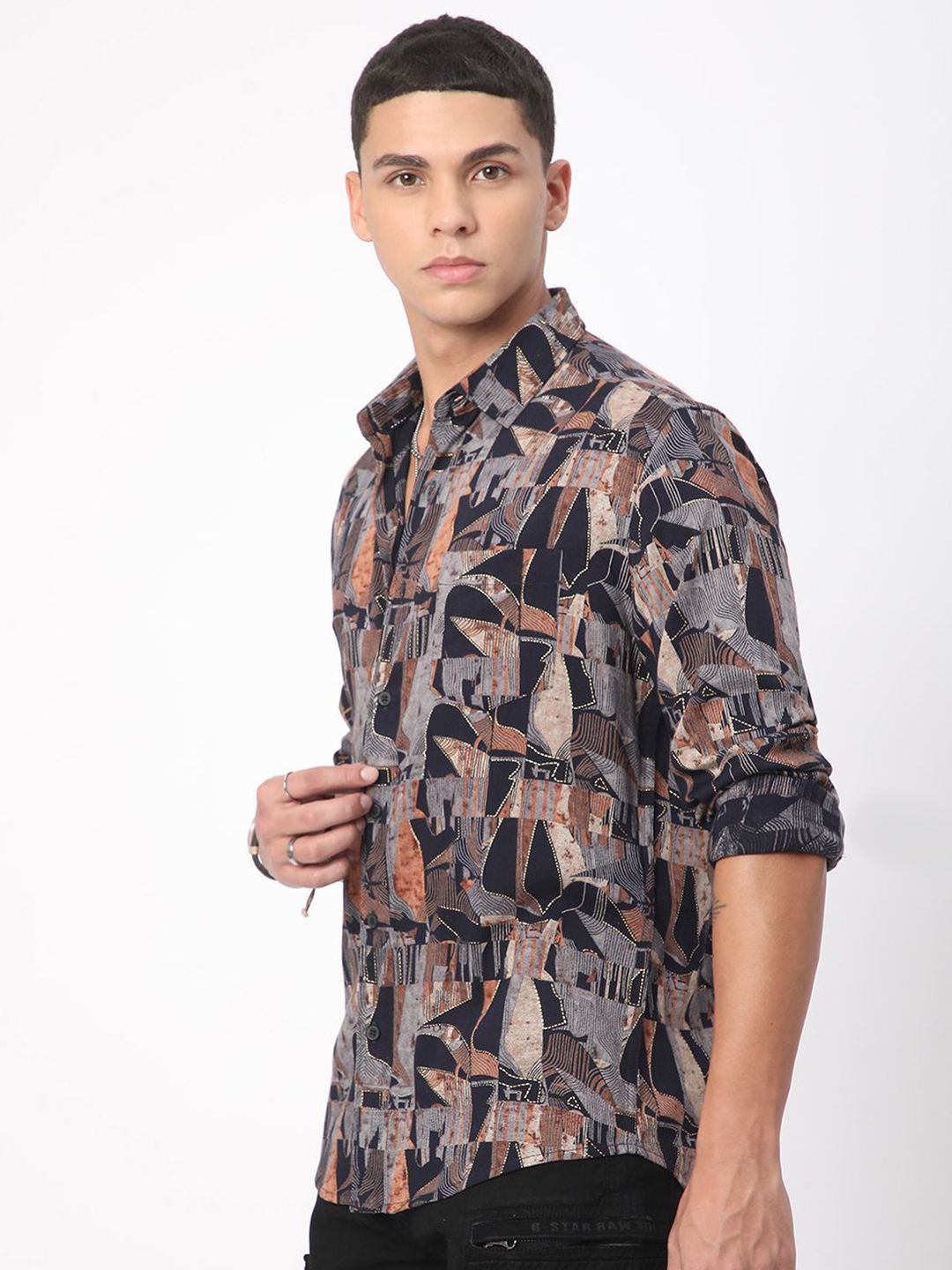VASTRADO Men Classic Slim Fit Opaque Printed Casual Shirt