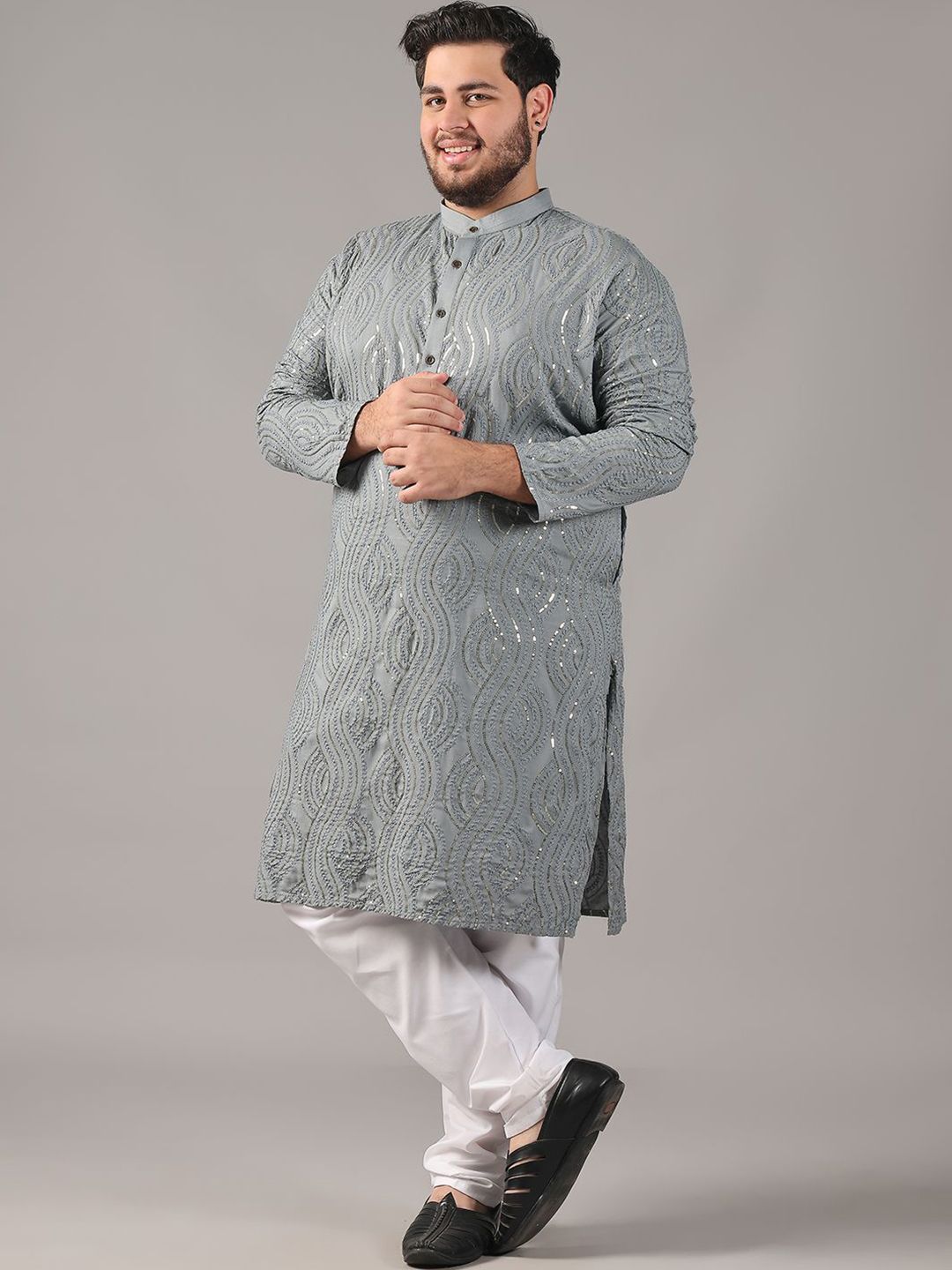 SOJANYA PLUS Plus Size Men Floral Embroidered Pure Cotton Straight Kurta & Pyjamas
