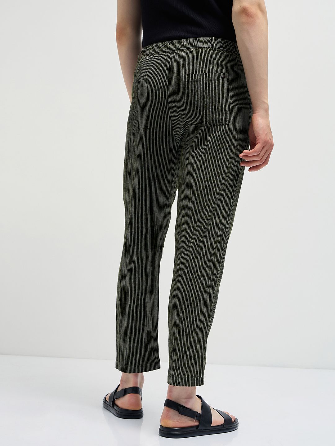 THE BEAR HOUSE Men Striped Slim Fit Pleated Trousers