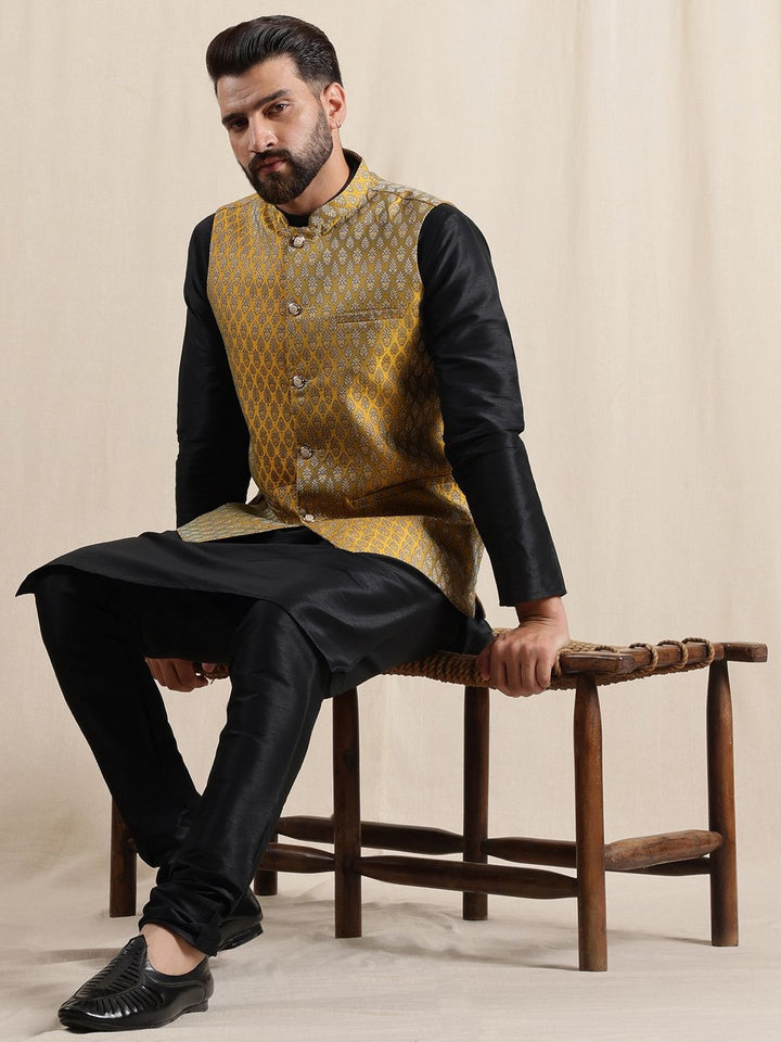 Anouk Men Regular Kurta with Pyjamas  & Nehru Jacket