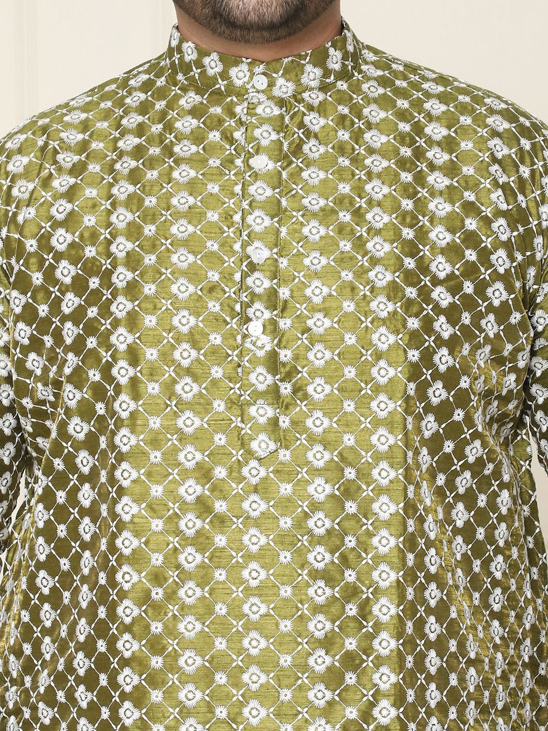SOJANYA PLUS Floral Embroidered Thread Work Silk Cotton Straight Kurta with Pyjamas