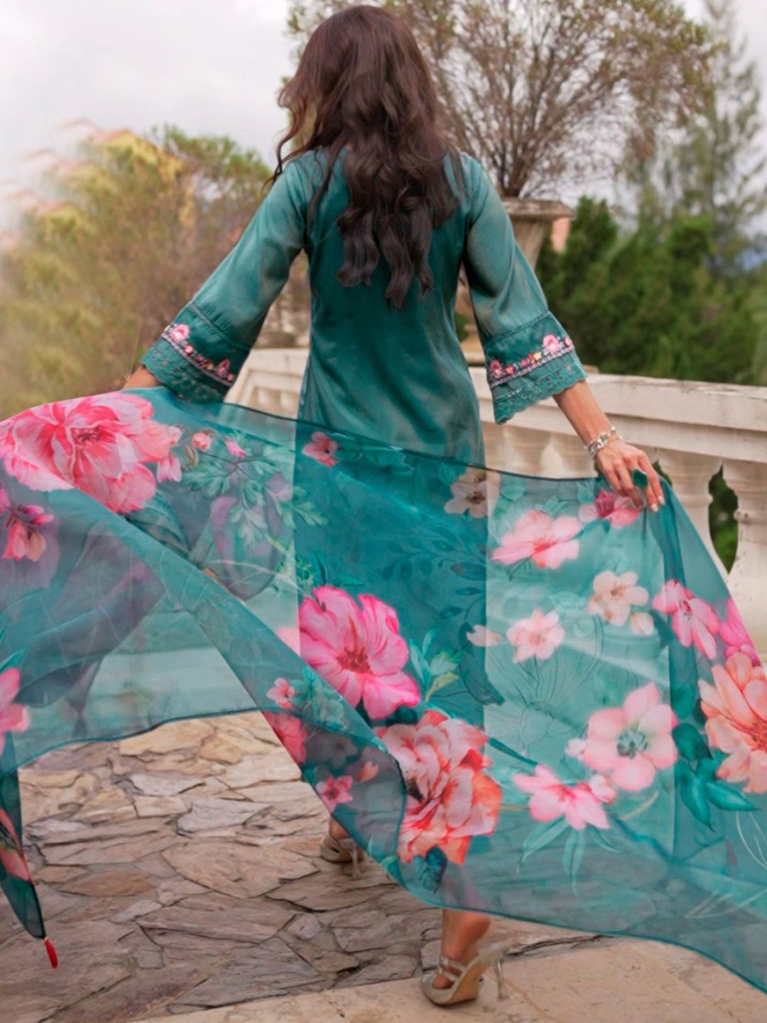 Indo Era Women Floral Embroidered Regular Thread Work Kurta with Trousers & With Dupatta