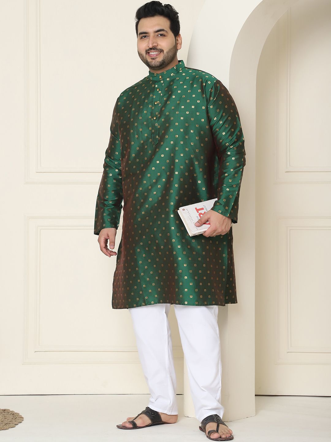 SOJANYA PLUS Ethnic Motifs Band Collar Straight Kurta With Pajamas