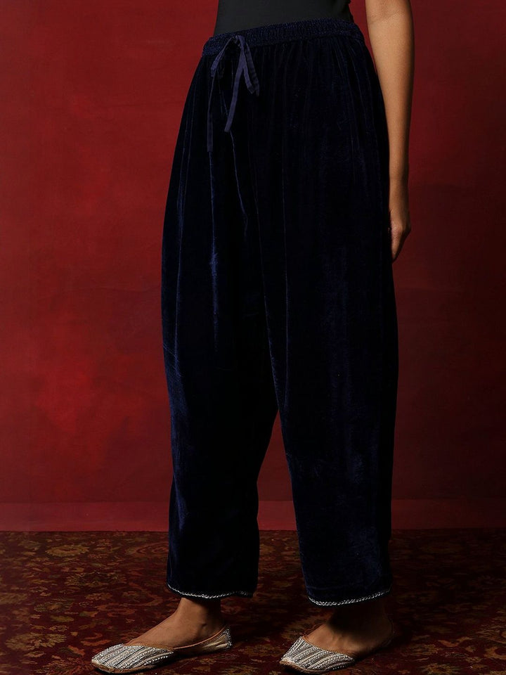House of Chikankari Women Navy Blue Velvet Tilla Embroidered Kurta Set