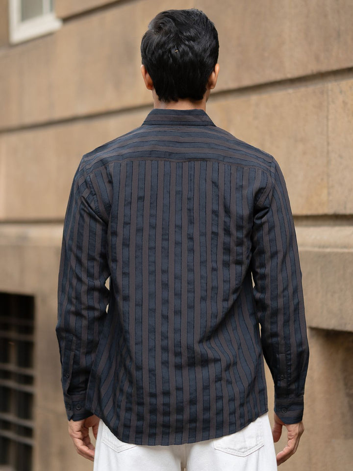 Powerlook Men Vertical Striped Spread Collar Casual Shirt