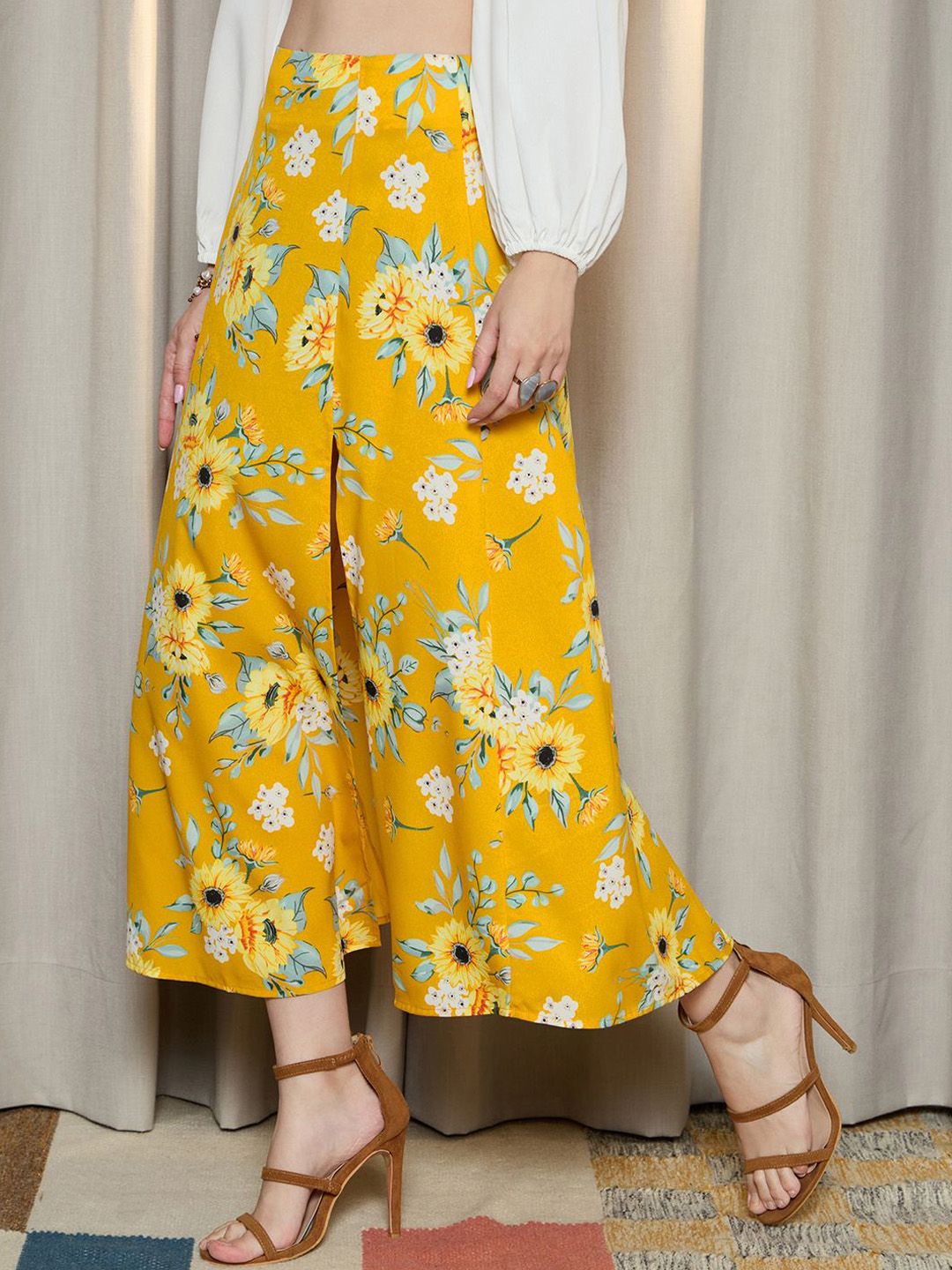 Berrylush Floral Printed High Rise A-Line Midi Skirt