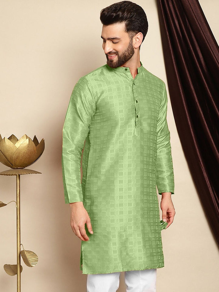Anouk Checked Mandarin Collar Long Sleeves Thread Work Kurta