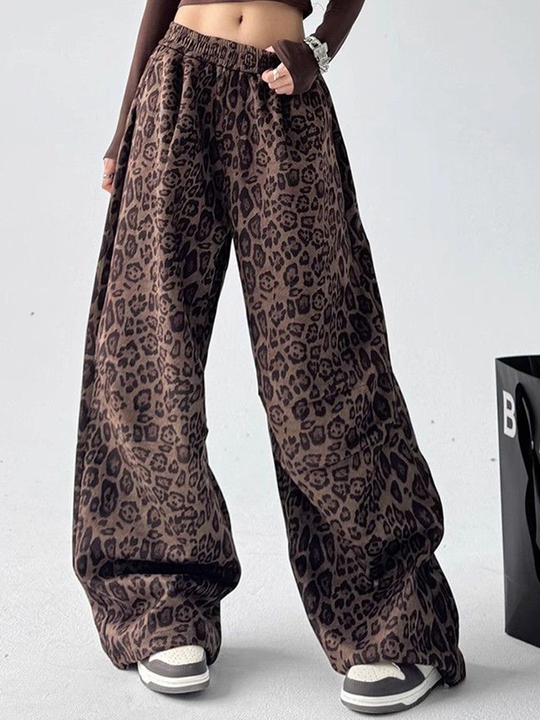 DressBerry Women Animal Printed Parallel Trousers