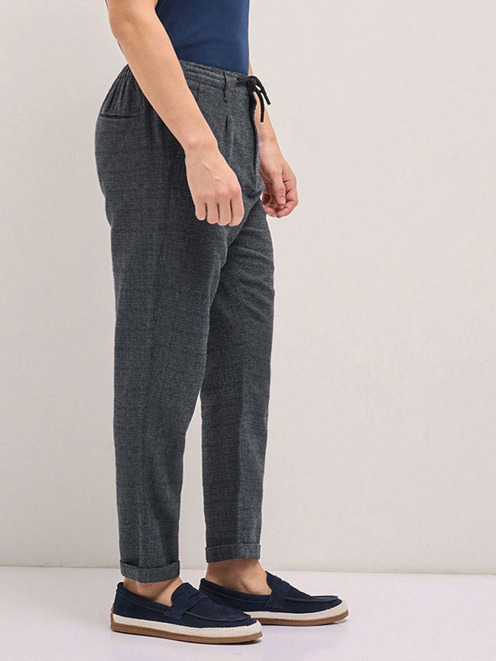 THE BEAR HOUSE Men Textured Tapered Fit Pleated Chinos Trousers